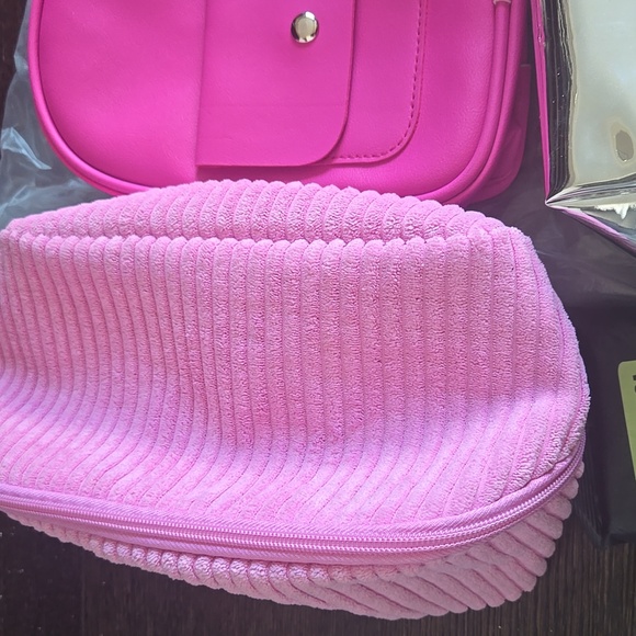 Beauty Bundle - Picture 3 of 7